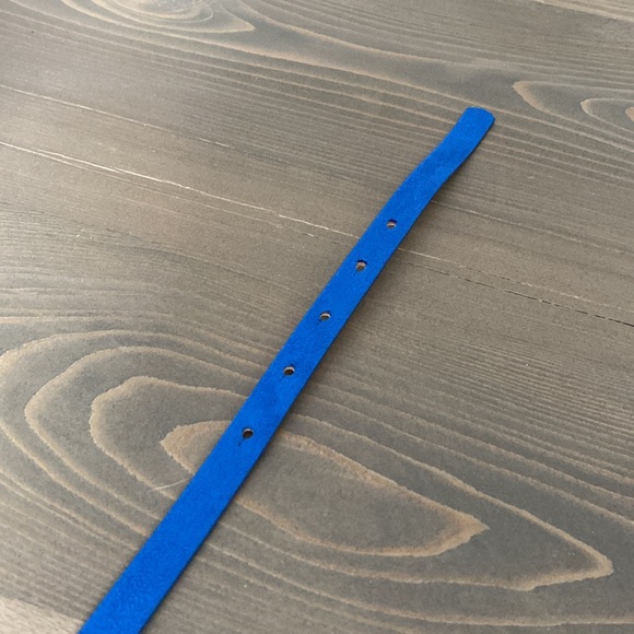 Blue suede belt - Picture 3 of 6